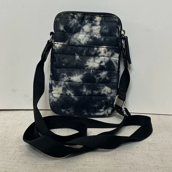 Sondra Roberts Squared Quilted Puffer Crossbody Bag - Picture 2 of 9